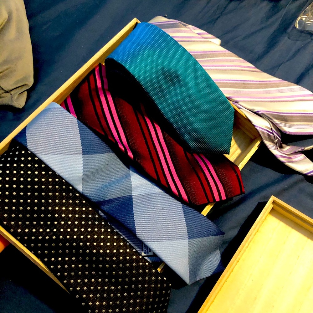 Lot of Ties Brand Names Business